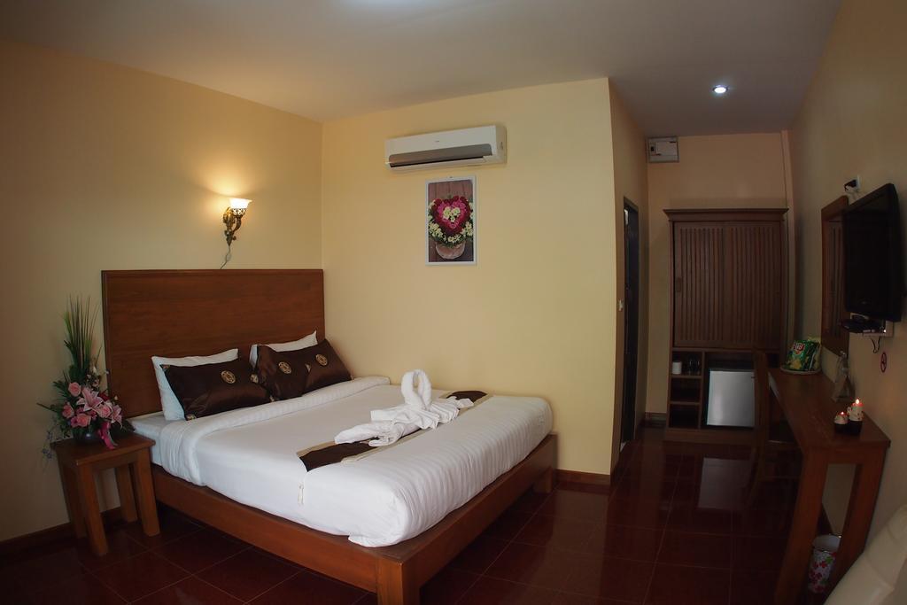 סוקותאי Ruen Narisra Resort מראה חיצוני תמונה