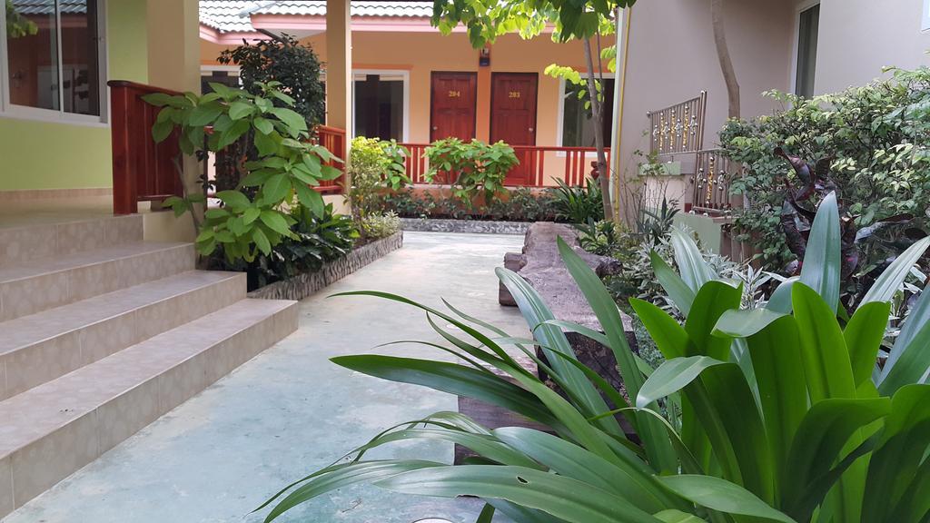 סוקותאי Ruen Narisra Resort מראה חיצוני תמונה