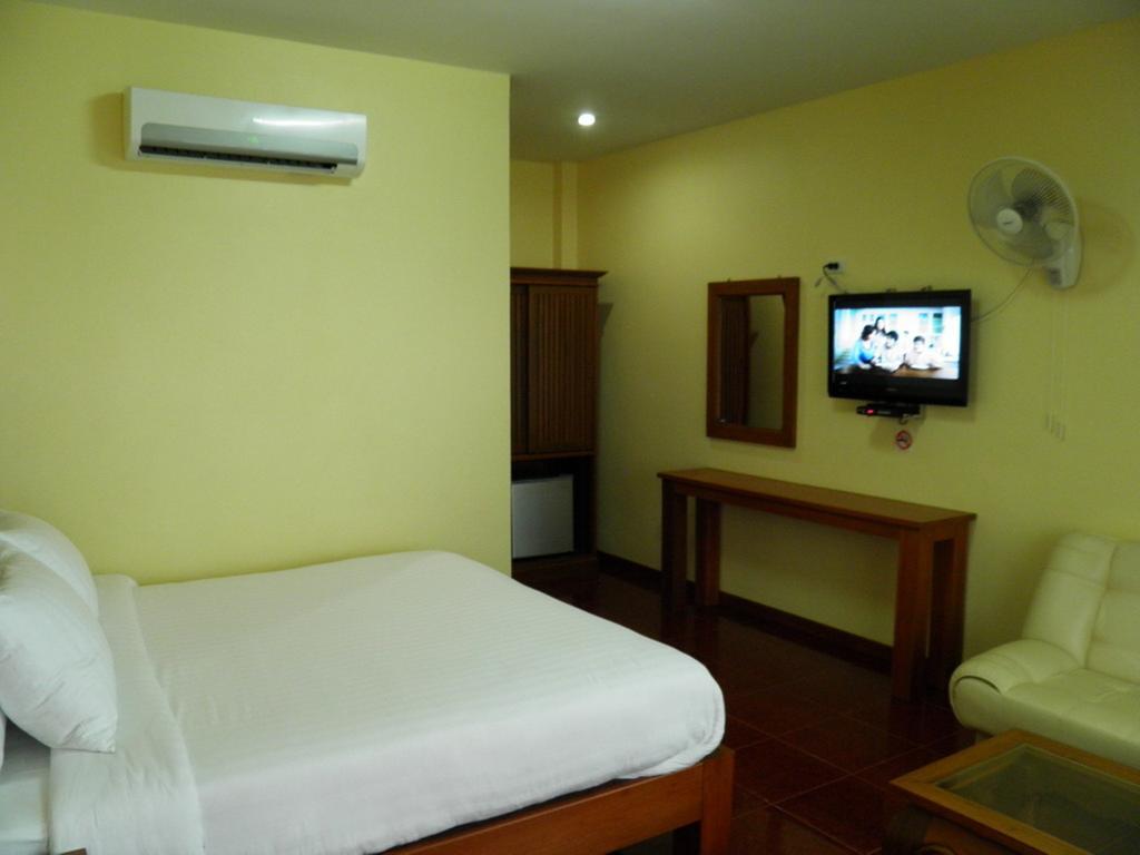 סוקותאי Ruen Narisra Resort חדר תמונה