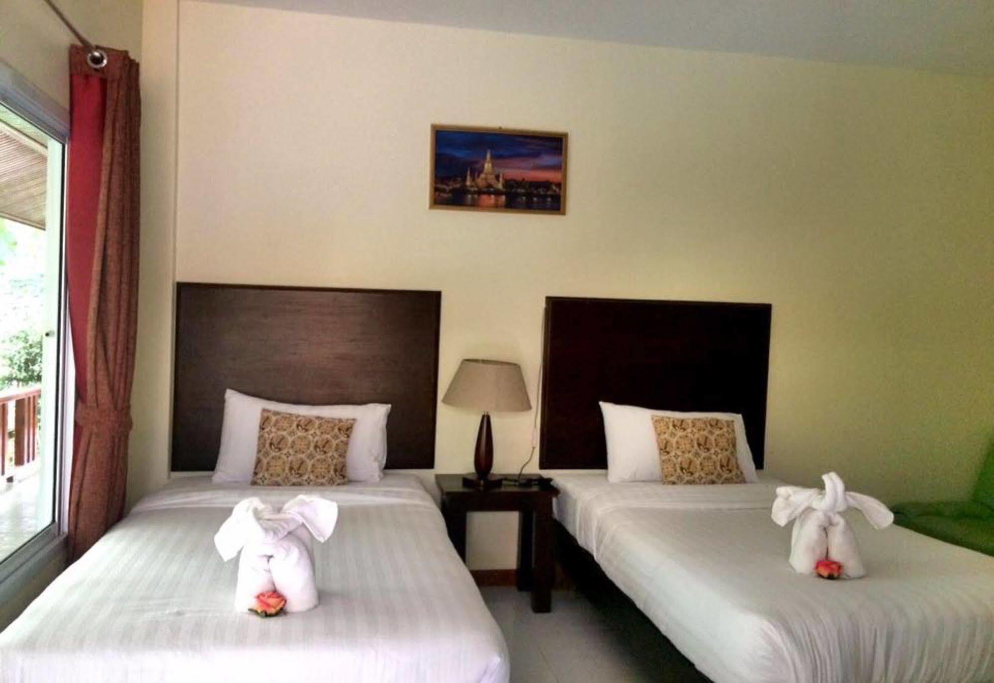 סוקותאי Ruen Narisra Resort מראה חיצוני תמונה