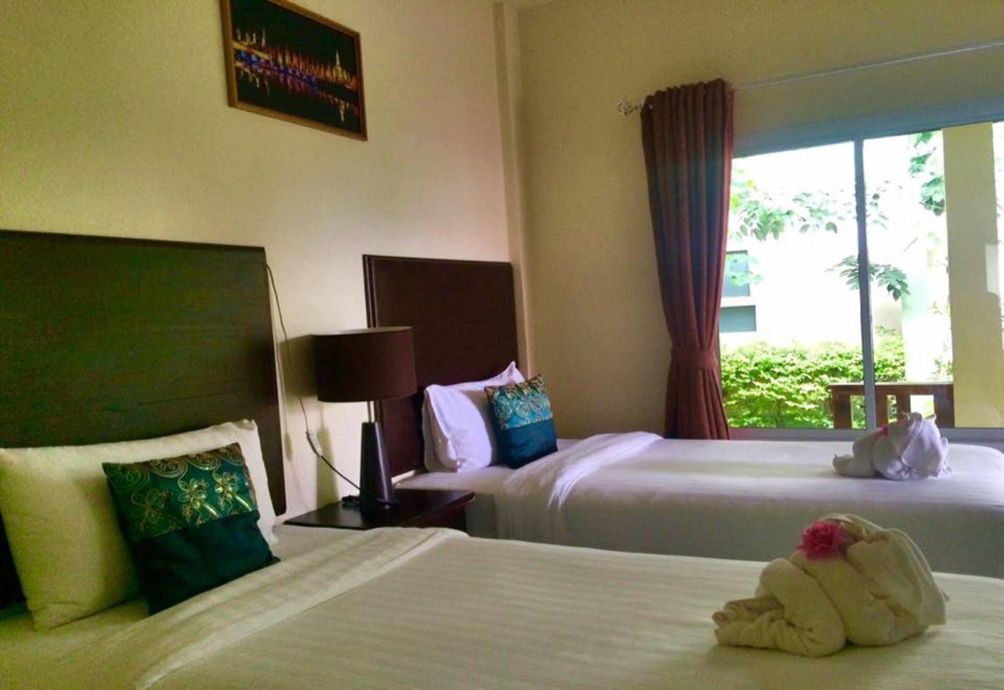 סוקותאי Ruen Narisra Resort מראה חיצוני תמונה